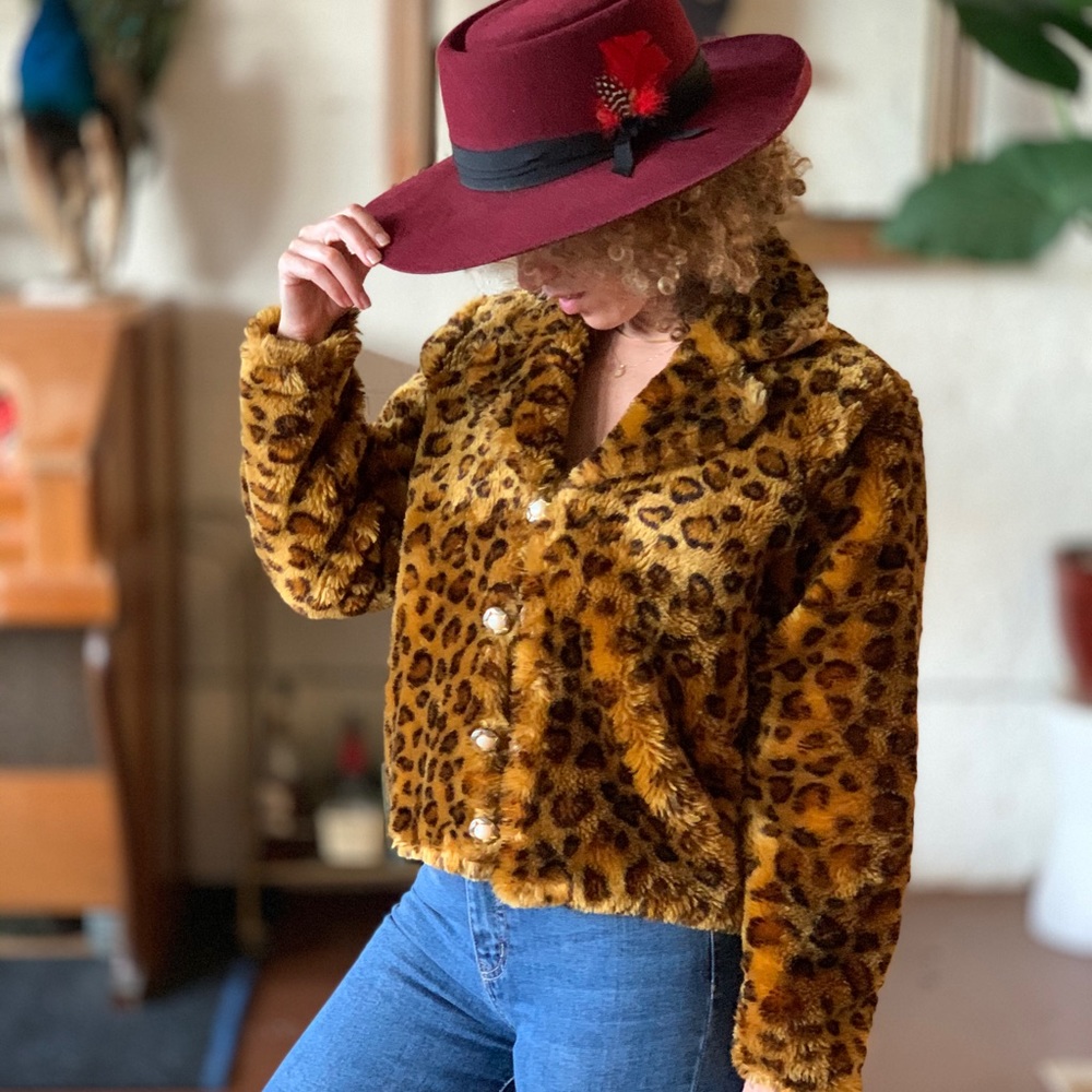 Faux fur leopard jacket - Picture 3 of 4